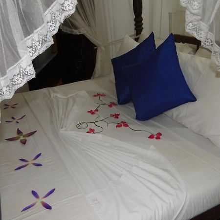 Hotel Thambapanni Retreat Unawatuna Exterior foto